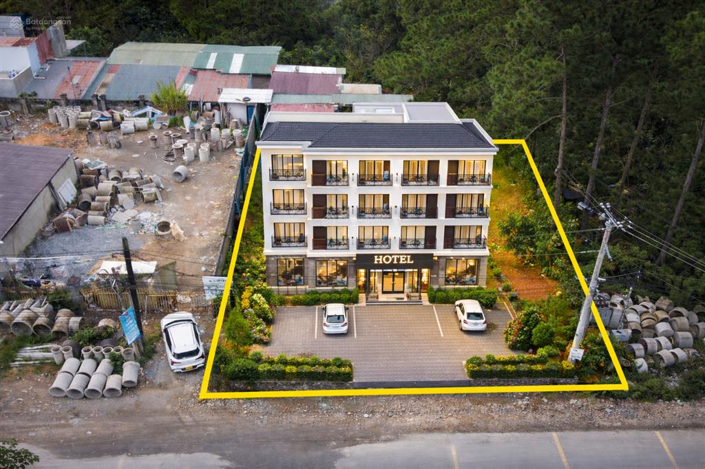 Bán lô đất 2 mặt tiền view rừng thông đường hùng vương, tp. đà lạt