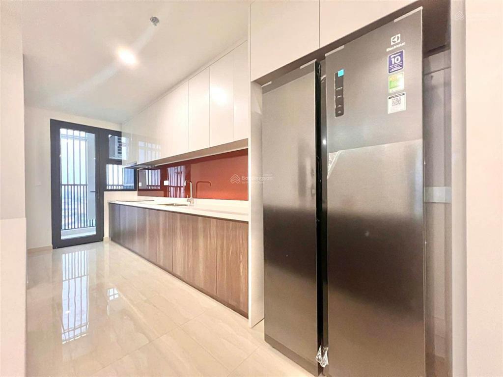 Cho thuê căn hộ 3pn  3wc, nội thất đầy đủ, giá chỉ 27tr tại the infiniti riviera point