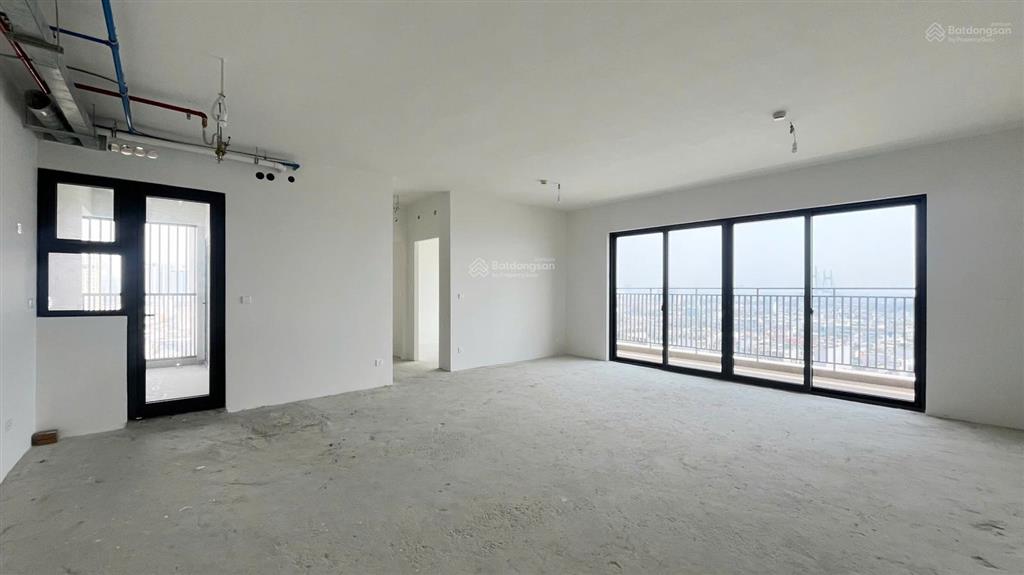 Còn duy nhất 1 căn 3pn 3wc, diện tích lớn, bàn giao thô, giá chỉ 14 tỷ all in (có sẵn)