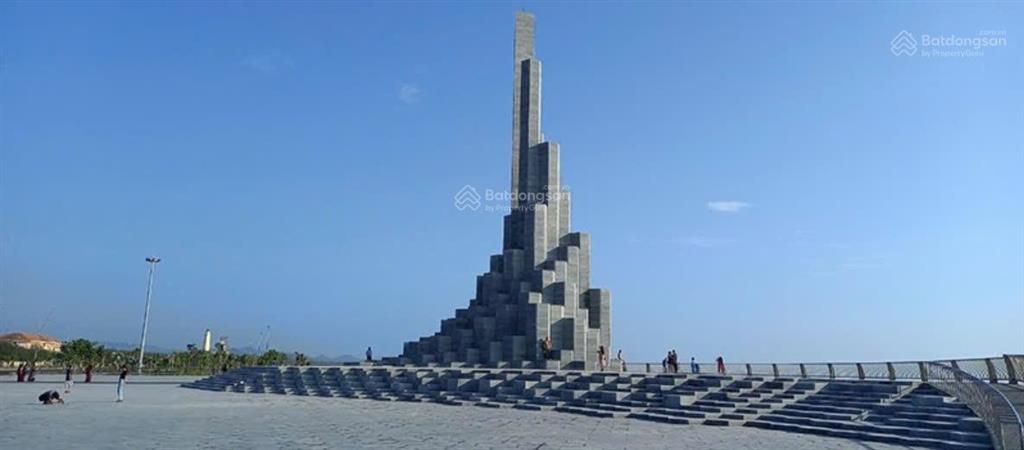 Bán căn nhà 5 tầng mt bà triệu, tuy hòa, đắk lắk