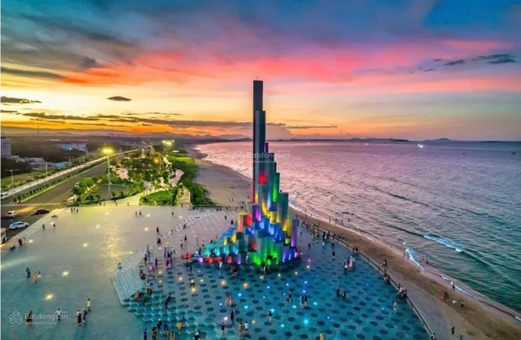 Bán căn nhà 5 tầng mt bà triệu, tuy hòa, đắk lắk