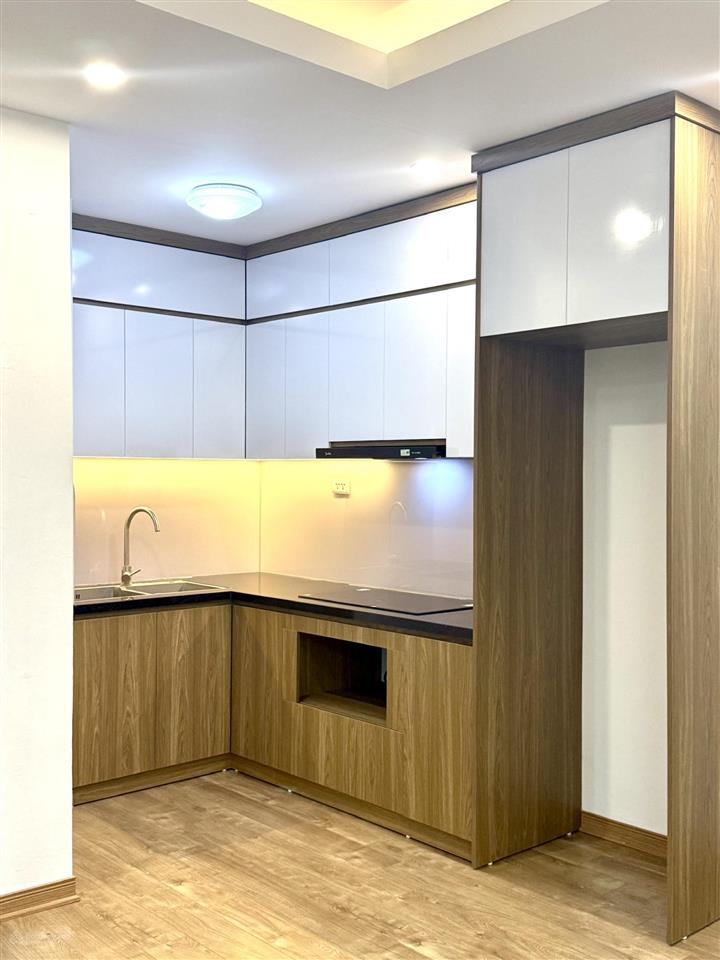 Chính chủ cần bán căn hộ chung cư ct2a thạch bàn nhà đẹp, giá tốt