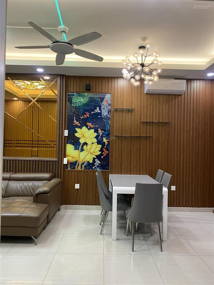 Cần bán gấp căn góc moonlight boulevard 2pn,2wc giá 3 tỷ 950 triệu đối diện bến xe miền tây