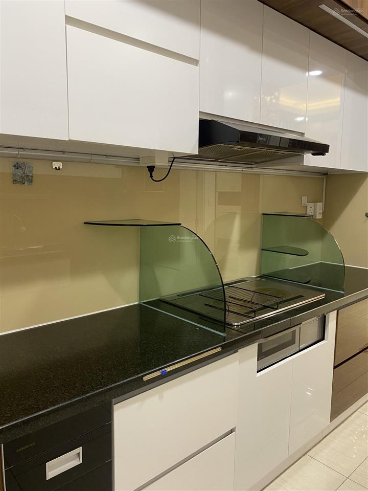 Cần bán gấp căn góc moonlight boulevard 2pn,2wc giá 3 tỷ 950 triệu đối diện bến xe miền tây