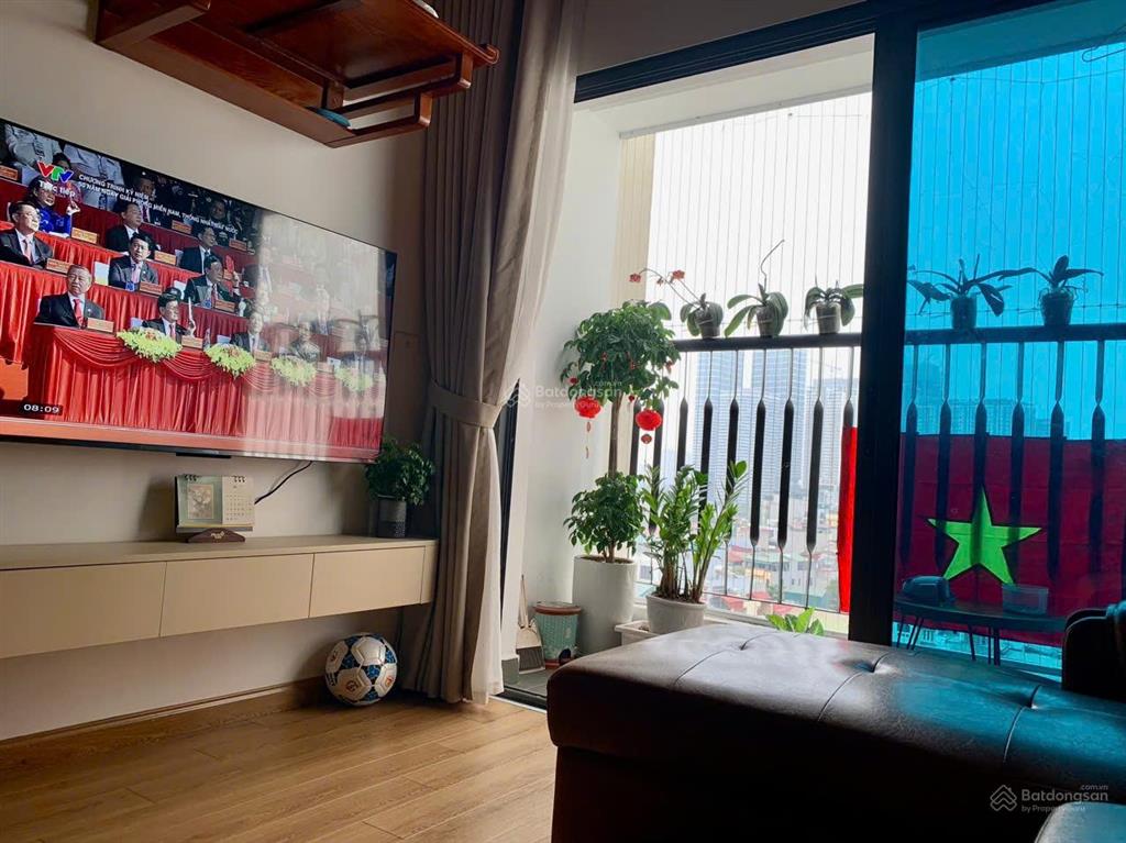 Tôi chủ nhà bán căn hộ 2 phòng ngủ chung cư c1 c2 xuân đỉnh tầng trung hướng đông nam nhà đẹp
