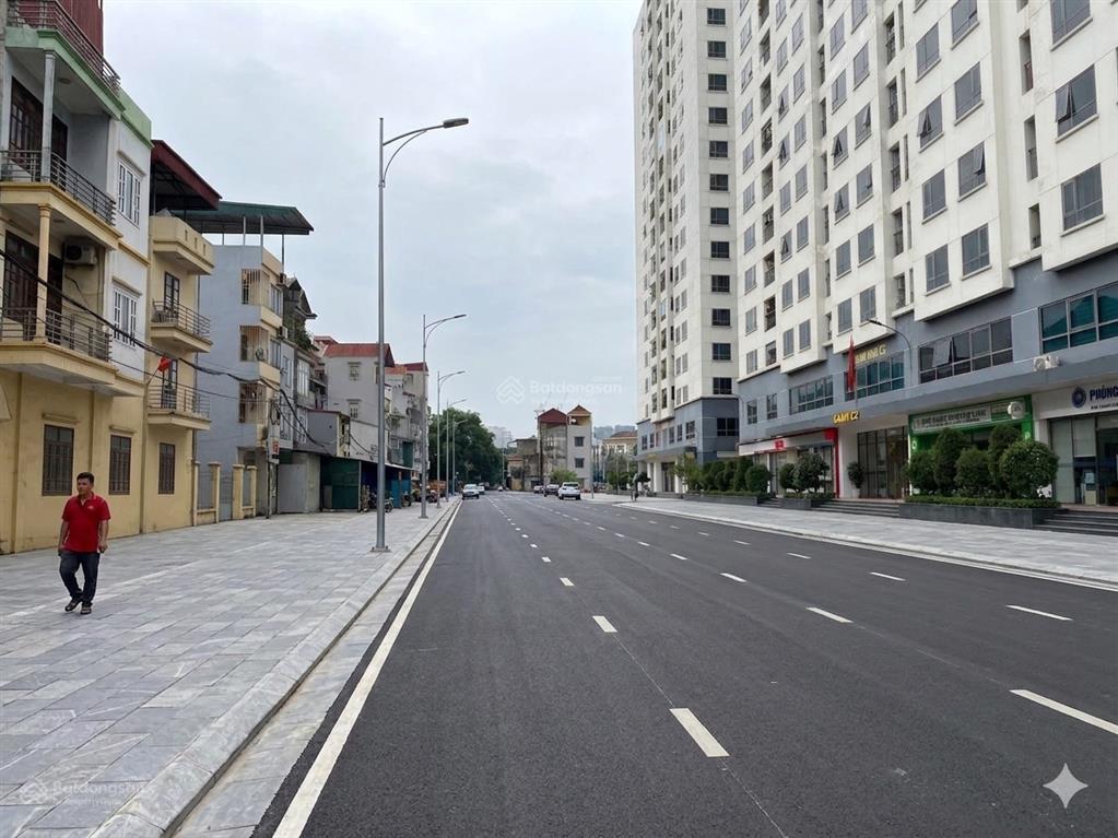 Tôi chủ nhà bán căn hộ 2 phòng ngủ chung cư c1 c2 xuân đỉnh tầng trung hướng đông nam nhà đẹp