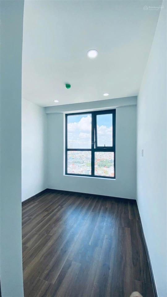 Căn 2pn 2wc 51m2 hướng đông nam view hồ bơi bcons sala. giá 1,8 tỷ  0908 235 *** bình