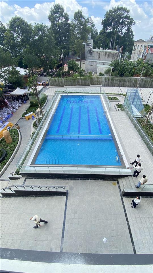 Căn 2pn 2wc 51m2 hướng đông nam view hồ bơi bcons sala. giá 1,8 tỷ  0908 235 *** bình