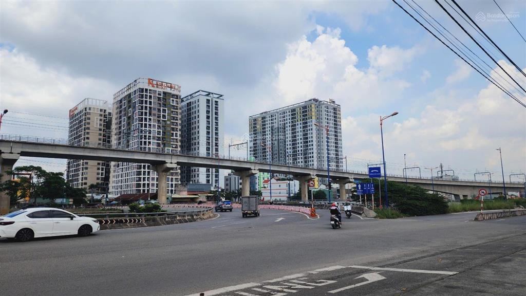 Chính chủ gửi bán căn 1pn 1wc bcons miền đông giá 1tỷ8, có đầy đủ nội thất,  0908 235 ***