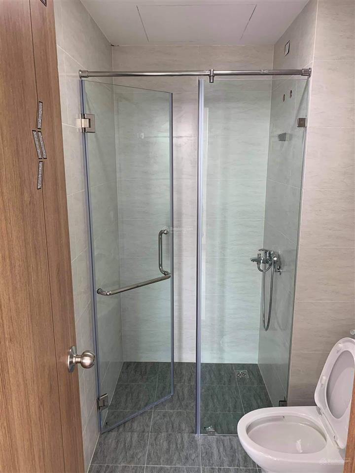 Bán căn 2 phòng ngủ, 2wc diện tích 53,6m2 chung cư bcons miền đông giá 2,3 tỷ, sổ sẵn hỗ trợ vay.