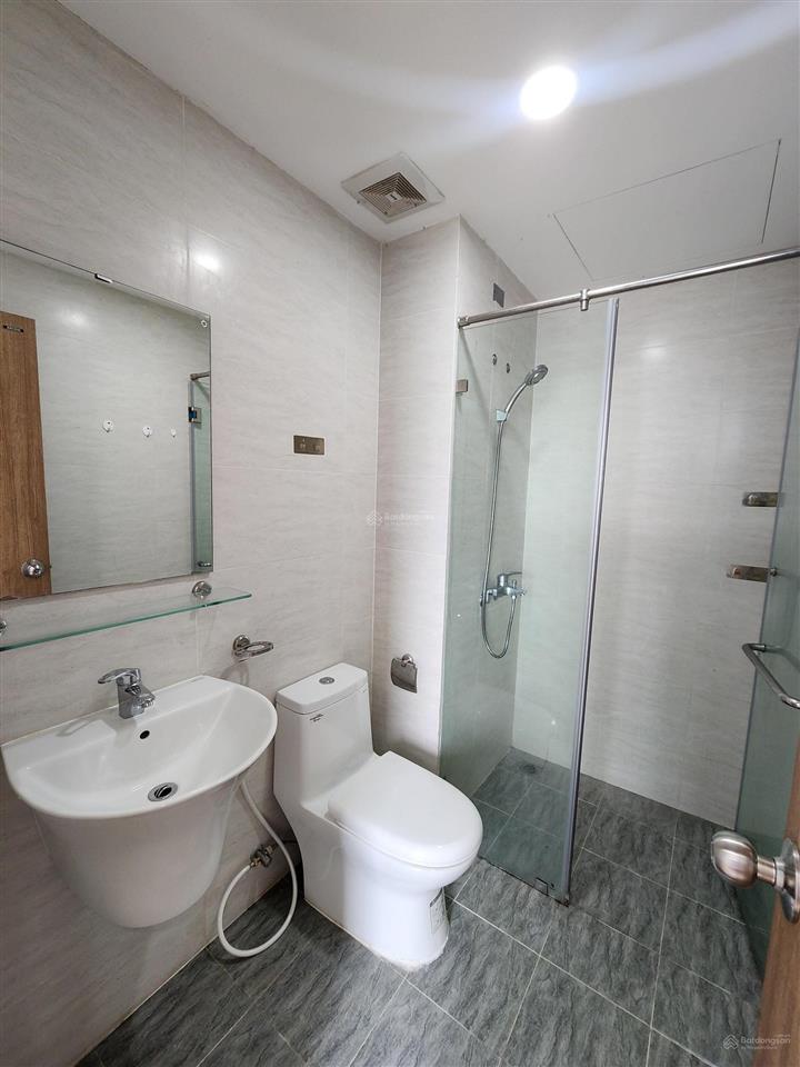 Chính chủ gửi cho thuê căn 2pn 2wc đầy đủ nội thất, ở ngay, giá 7.5tr, sẵn chìa đi xem nhà được