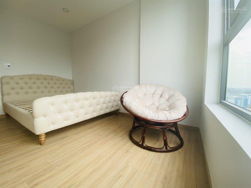 Chính chủ gửi bán căn góc 57,8m2 2pn 2wc bcons suối tiên giá 2,63 tỷ, có sẵn nội thất, bao sang tên