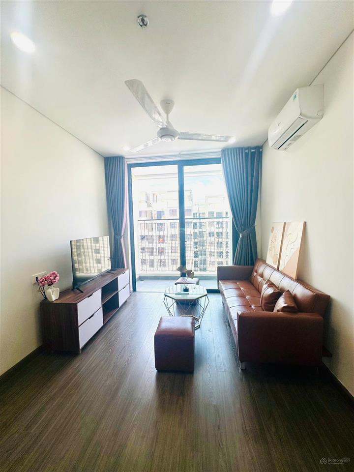 Cho thuê căn góc đông nam fpt plaza 2, tầng cao, 14tr/tháng