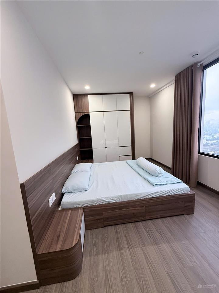 Căn góc 2pn fpt 3 view biển tầng cao