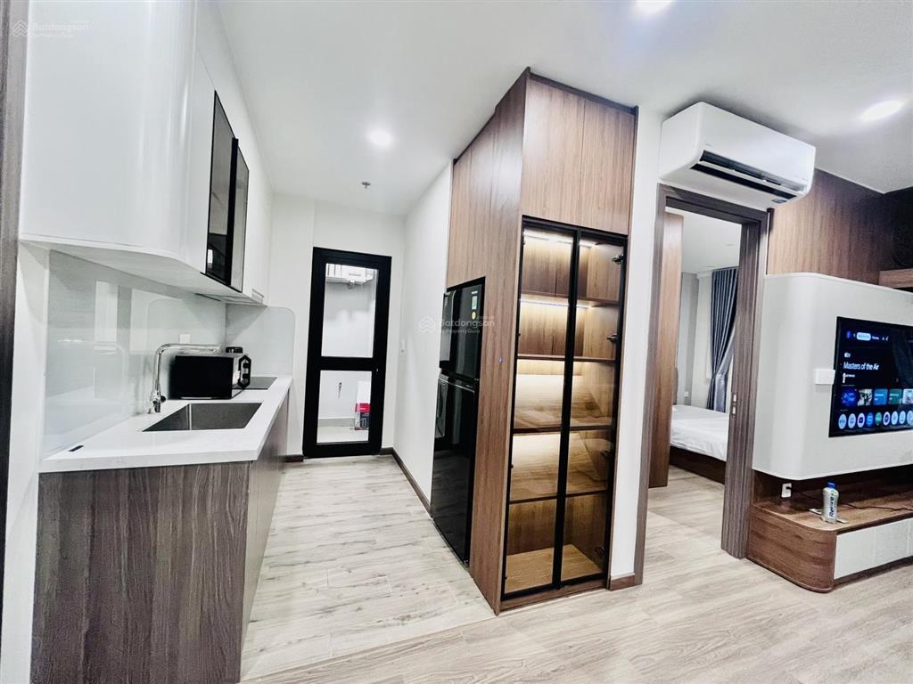 Cho thuê căn hộ fpt plaza 3 tầng cao, 2pn giá chỉ 12tr/tháng