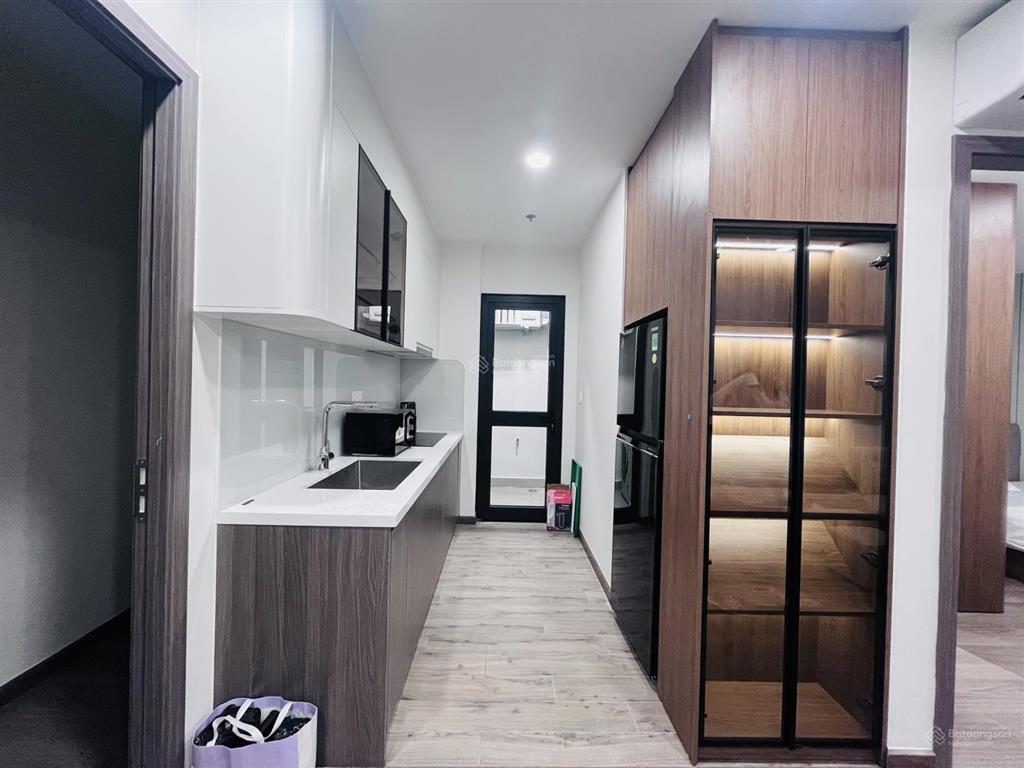 Cho thuê căn hộ fpt plaza 3 tầng cao, 2pn giá chỉ 12tr/tháng