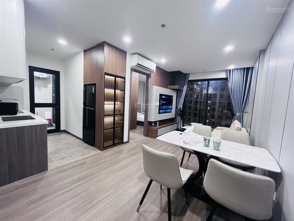 Cho thuê căn hộ fpt plaza 3 tầng cao, 2pn giá chỉ 12tr/tháng