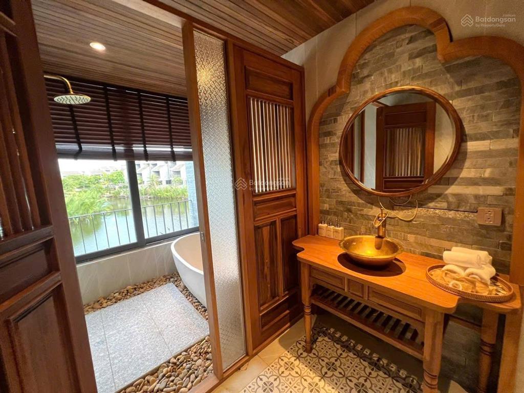Villa 3 tầng, 5pn vip khu casamia hội an