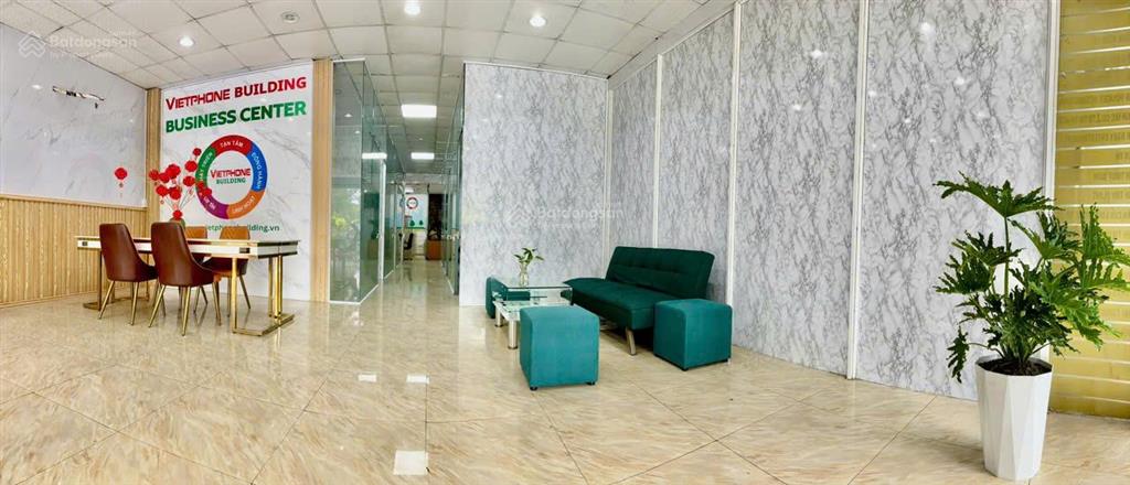 Quận 1 mặt tiền 8.2m cực hiếm  đối diện cv lê văn tám  giá chỉ 39tr