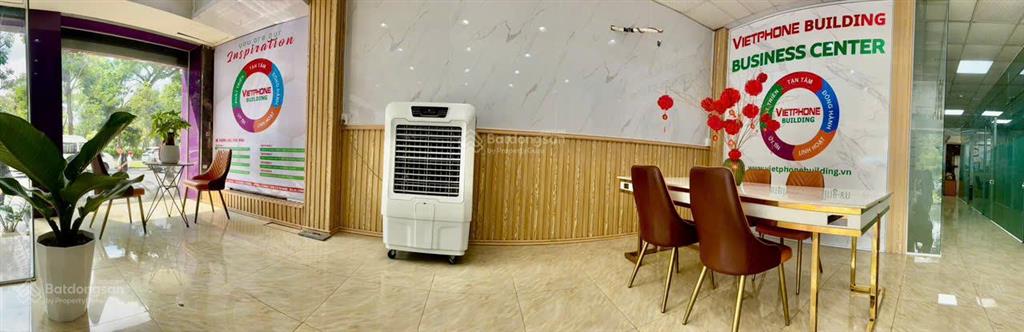 Quận 1 mặt tiền 8.2m cực hiếm  đối diện cv lê văn tám  giá chỉ 39tr