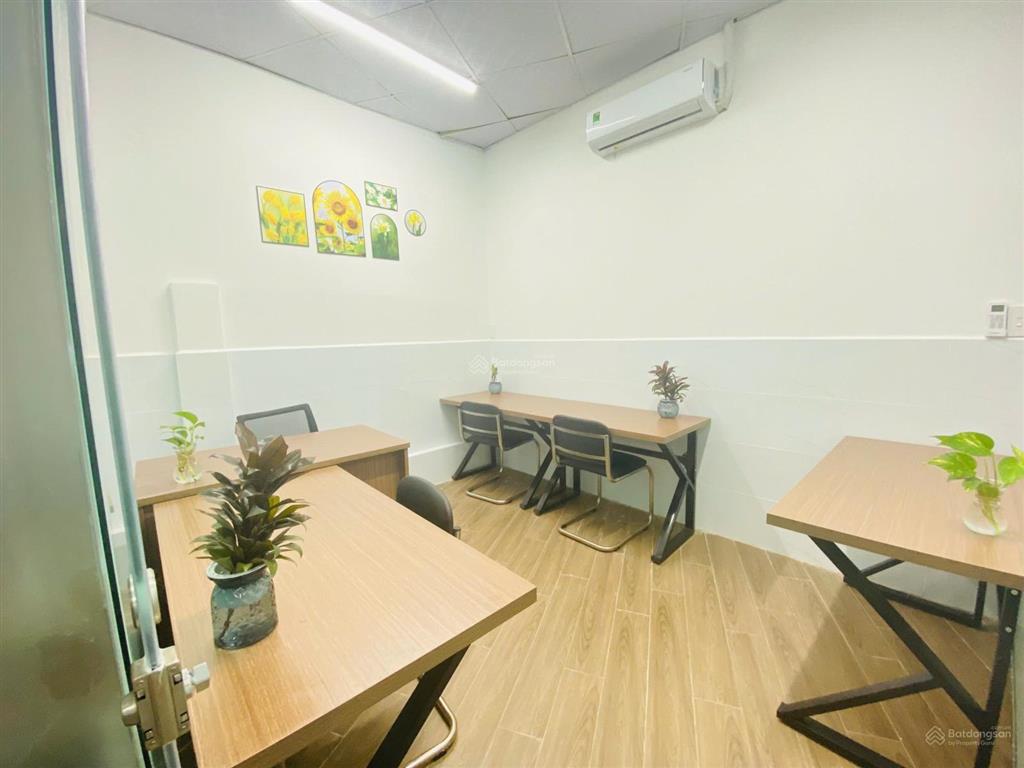 Văn phòng mới bình thạnh với đầy đủ nội thất di chuyển gần trung tâm quận 1.  0981 291 *** nhung