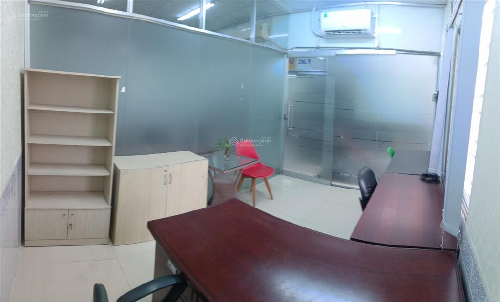 Văn phòng quận 1 tại phan kế bính có sẵn nội thất tại quận 1.  0981 291 ***  ms. nhung