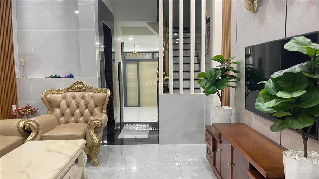 Bán nhà hẻm nhựa 10m thông đường lê trọng tấn 4.05x 19m đúc 2.5 tấm mới nội thất cao cấp