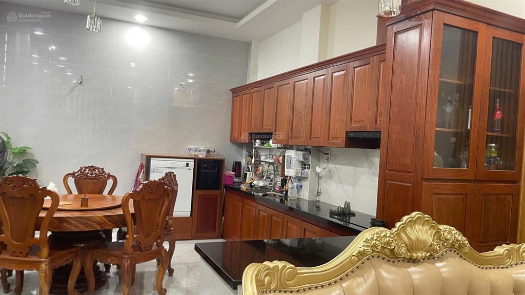 Bán nhà hẻm nhựa 10m thông đường lê trọng tấn 4.05x 19m đúc 2.5 tấm mới nội thất cao cấp
