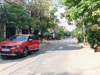 Bán nhà mt đường t8 4 x25m cấp4 lửng giá 9.8 tỷ