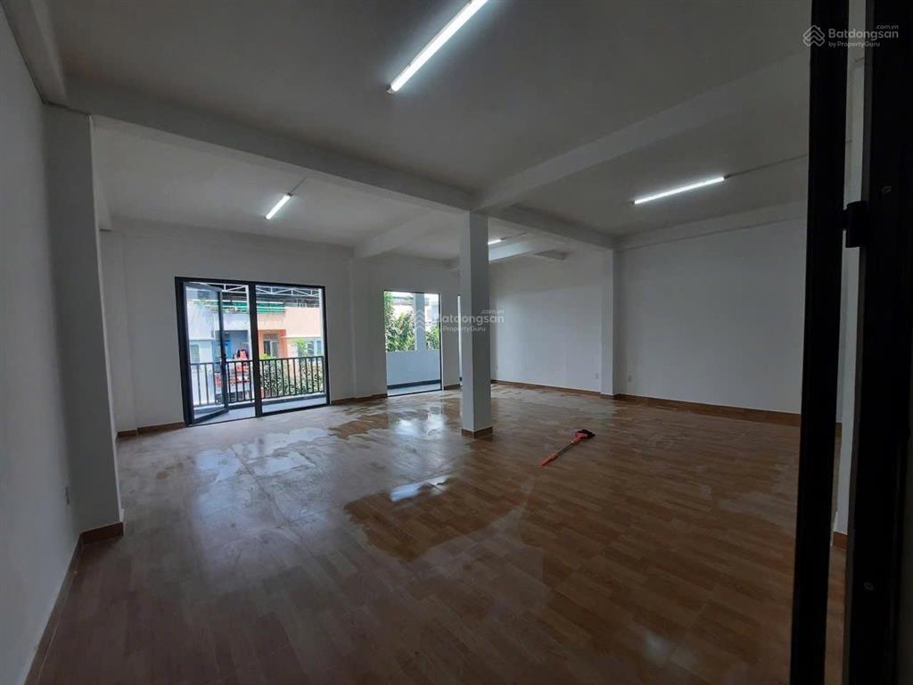 Bán nhà 10 x20m xây 1 trệt 3 lầu mặt tiền phường tây thạnh, tân phú