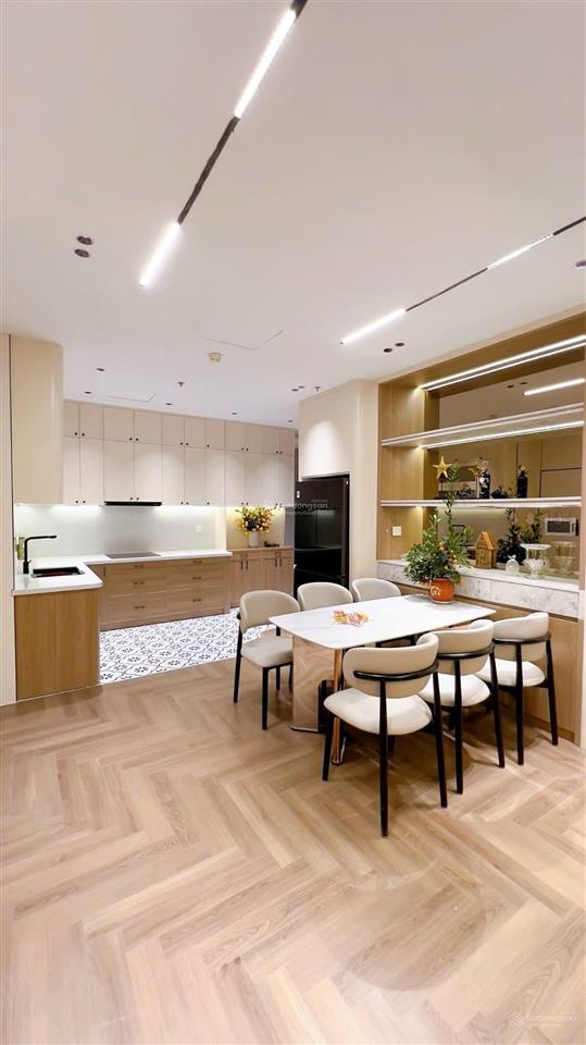 Bán ch đẹp t11 times city, 83m2, 8 tỷ, 2pn, 2wc, nhiều tiện ích uy tín tại minh khai, hai bà trưng