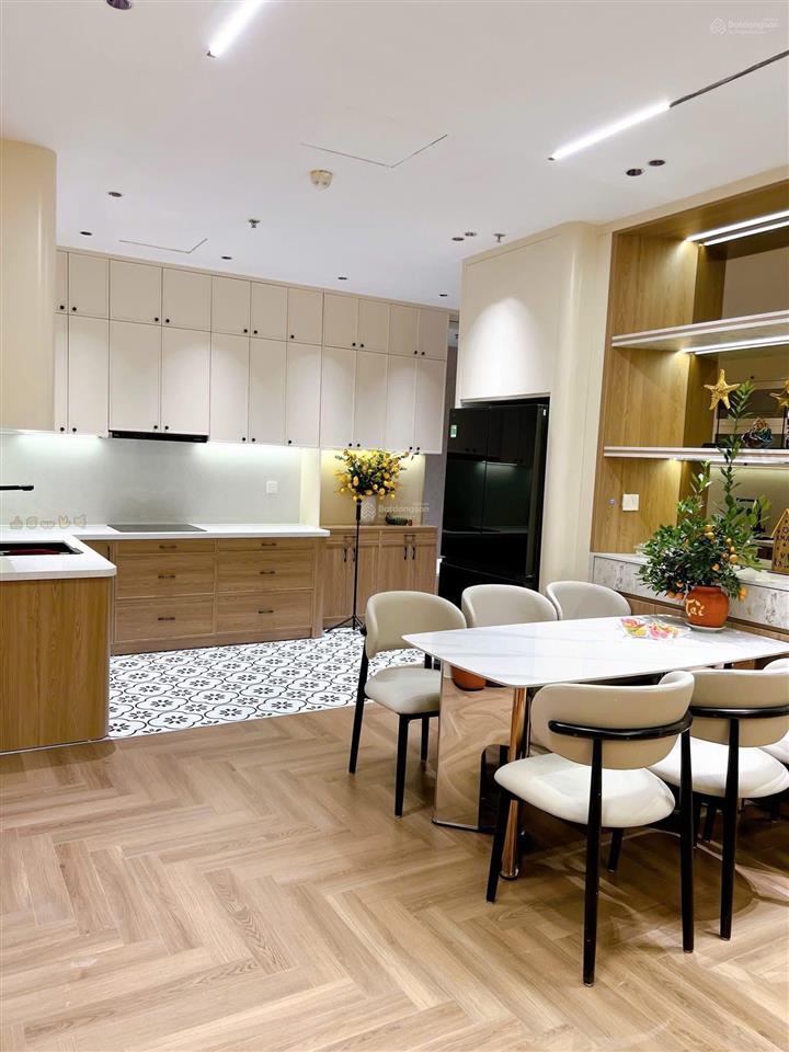 Bán ch đẹp t11 times city, 83m2, 8 tỷ, 2pn, 2wc, nhiều tiện ích uy tín tại minh khai, hai bà trưng