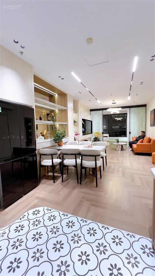 Bán ch đẹp t11 times city, 83m2, 8 tỷ, 2pn, 2wc, nhiều tiện ích uy tín tại minh khai, hai bà trưng