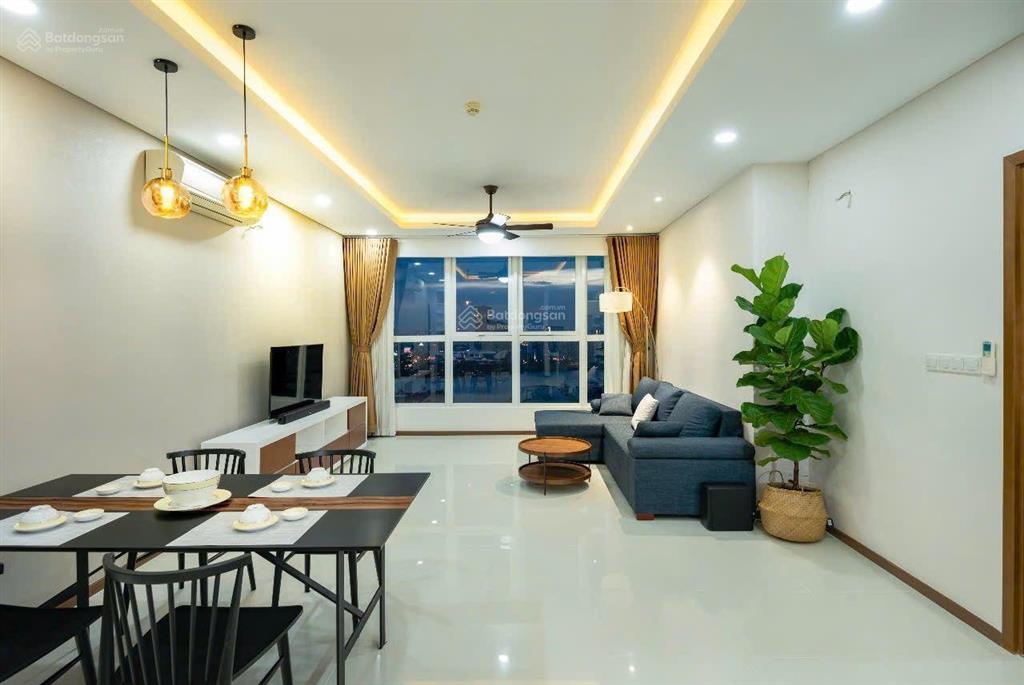 Cần bán gấp căn góc 3pn 136m2, giá 13 tỷ, lầu cao, view đẹp