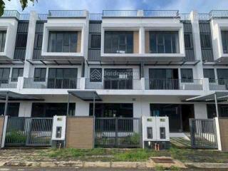 Bán nhà hoàn thiện 100m2 3 tầng dự án đông tăng long giá ngộp chỉ 8,2 tỷ bao sang tên, sổ hồng