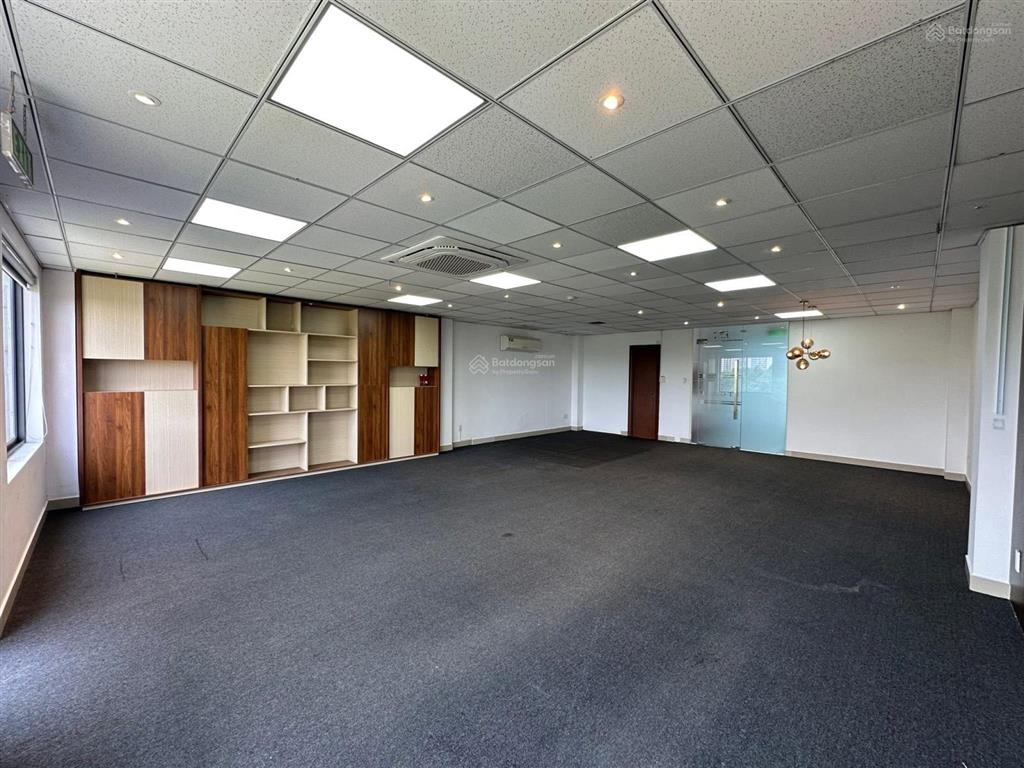 Văn phòng đẹp xuất sắc cho thuê tại bạch đằng 2, 46 triệu, 150m2