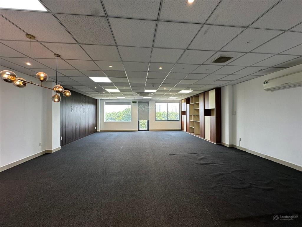Văn phòng đẹp xuất sắc cho thuê tại bạch đằng 2, 46 triệu, 150m2