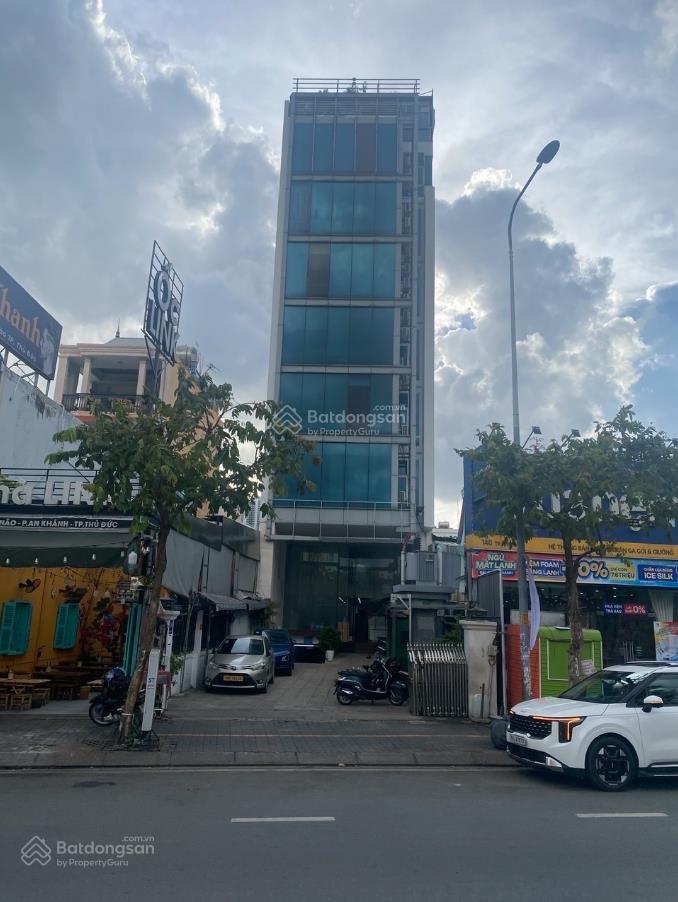 Cho thuê mặt bằng tầng trệt tòa nhà 70m2, mt trần não, quận 2