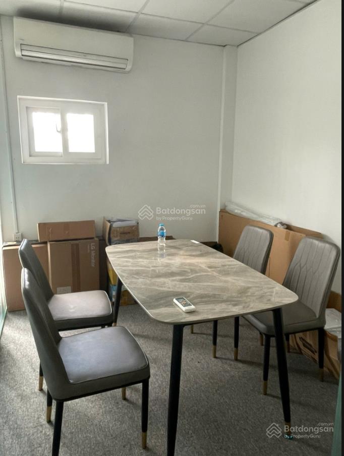 Cho thuê văn phòng quận 4 (diện tích 70m2)