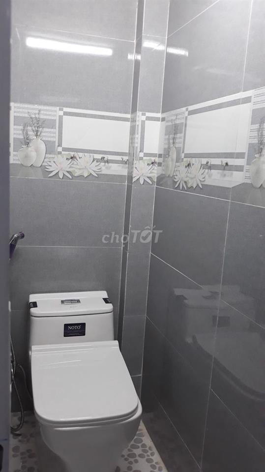 Cho thuê nhà nhỏ xinh 10m2, 1 phòng ngủ ngay trung tâm Quận 4