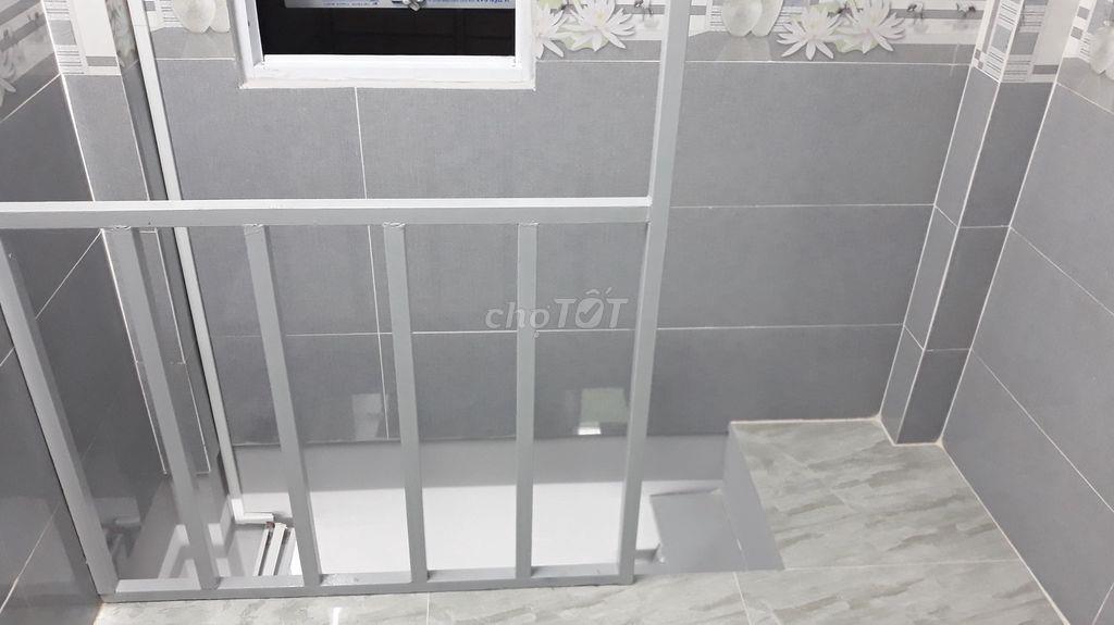 Cho thuê nhà nhỏ xinh 10m2, 1 phòng ngủ ngay trung tâm Quận 4