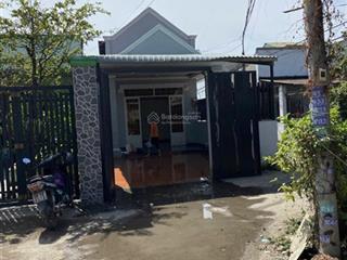 Cho thuê nhà quận 9, 160m2, xe hơi vào đậu trong nhà.