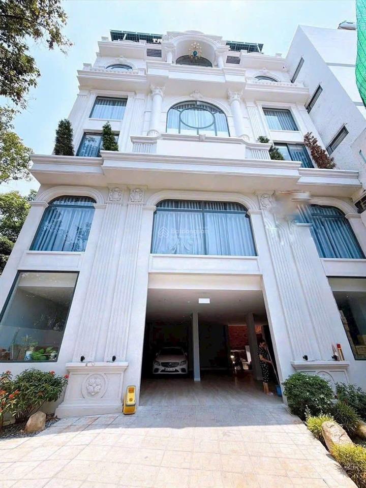 Bán khách sạn 5 tầng trung tâm biên hoà chỉ 35 tỉ