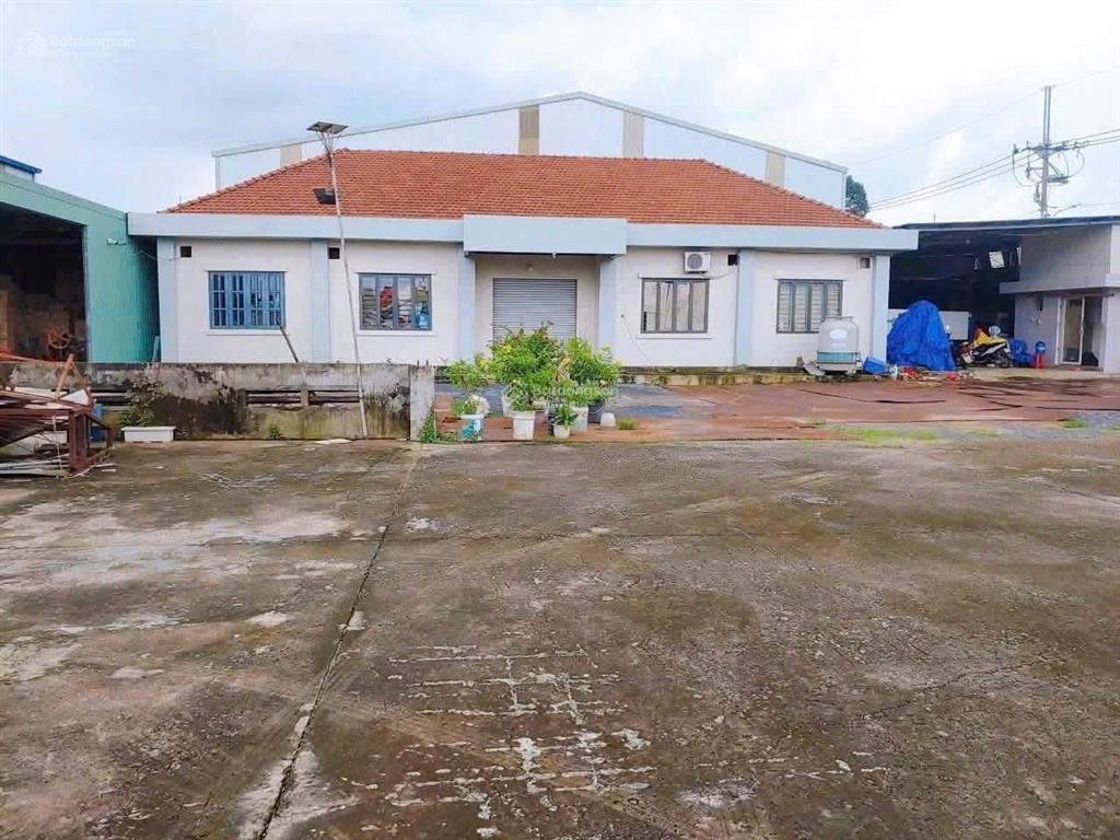 Hạ giá 5 tỉ bán gấp. giá mới chỉ còn 20 tỉ cho 5000m2 đất xây dựng xưởng