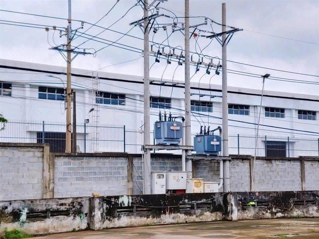 Hạ giá 5 tỉ bán gấp. giá mới chỉ còn 20 tỉ cho 5000m2 đất xây dựng xưởng