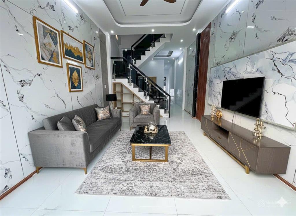 Bán căn nhà view sông cực đẹp  ngay gần ngã 4 tân phong  400tr nhận nhà