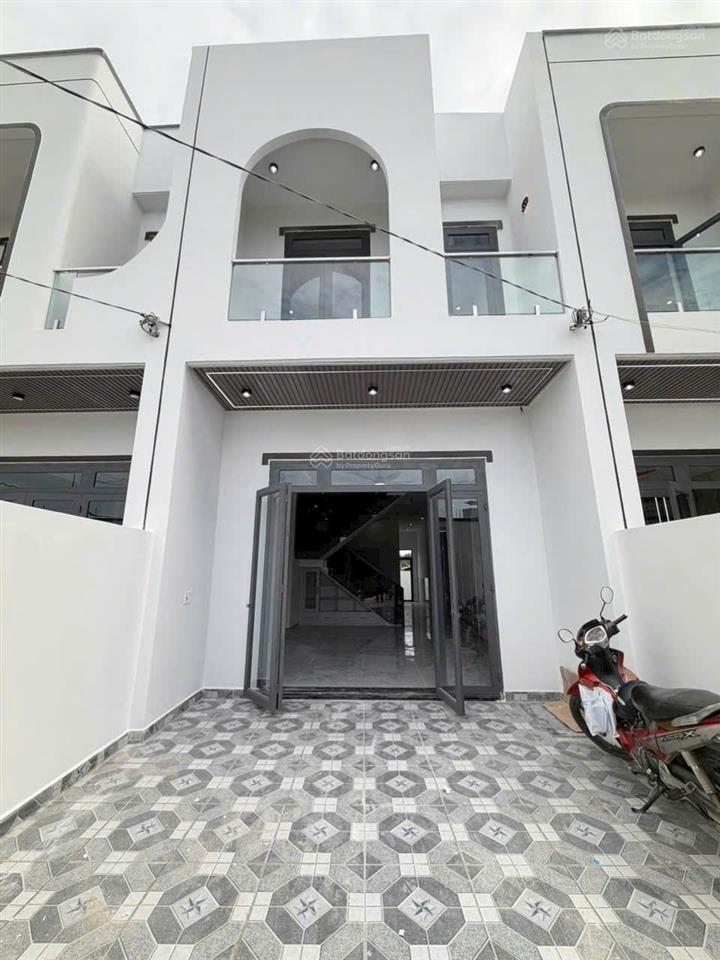 Nhà ngay tp biên hòasổ hồng riêng thổ cư hoàn công chỉ cần 600tr nhận nhà