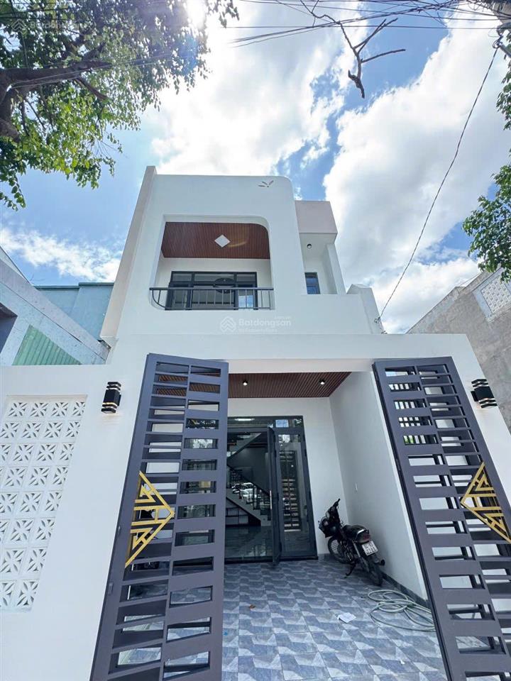 Nhà nhà 5x19 ngay tp biên hòakdc bửu longsổ riêng thổ cư800tr nhận nhà