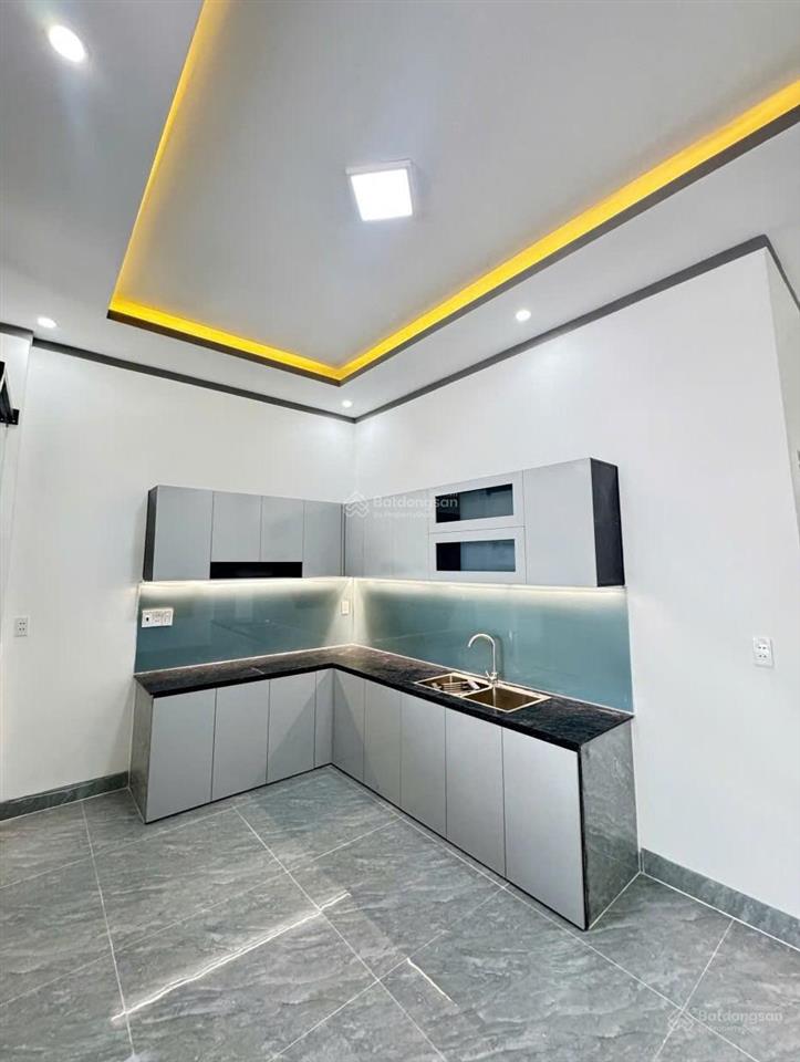 Nhà nhà 5x19 ngay tp biên hòakdc bửu longsổ riêng thổ cư800tr nhận nhà