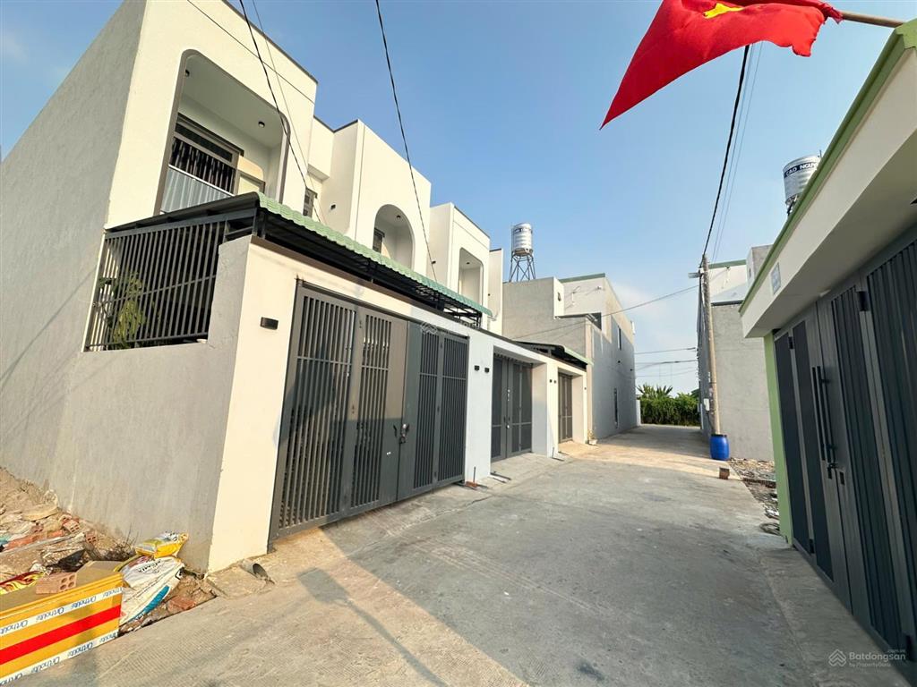 Chính chủ bán gấp lô đất 90m2 ,sổ riêng thổ cư ngay chợ thạnh phú  tân triều